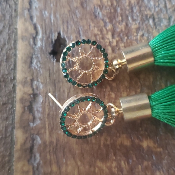 Set of tassel earrings - Picture 2 of 2